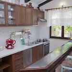 奥来亚度假屋 *